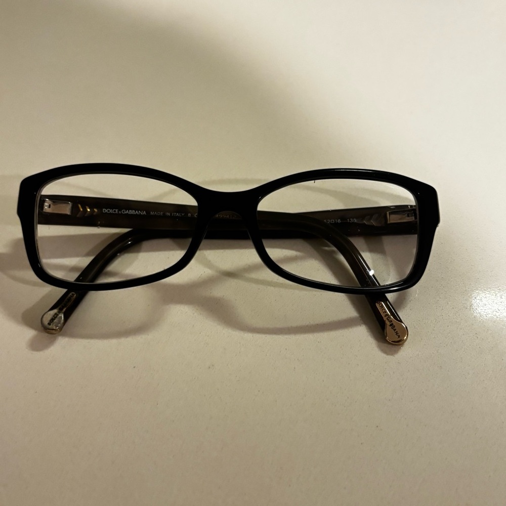 Women's Glasses. Dolce & Gabbana. Style DG3119.